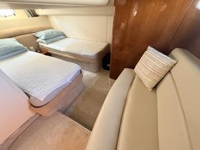 2006 Princess V42 11