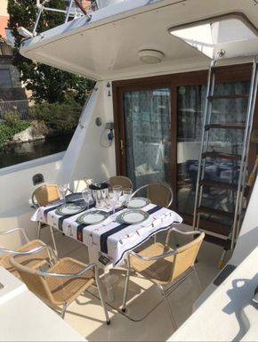 Stern deck