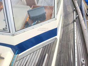 Hallberg Rassy 352  - Coachroof/Wheelhouse