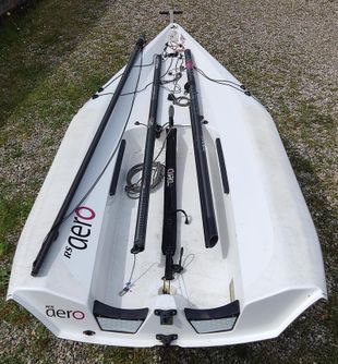 RS AERO sail number 1883 with 7 rig