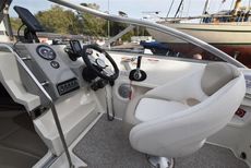 2015 Bayliner 642