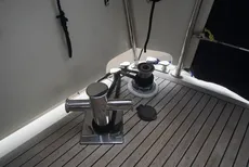 2005 Four Winns Horizon 240