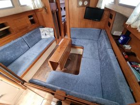 Moody 33 s  - Saloon