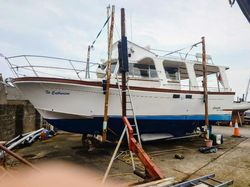 CORVETTE 32 CLASSIQUE - trawler yacht, twin Volvos   &pound;45000
