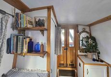 2006 57ft narrowboat w C. London mooring
