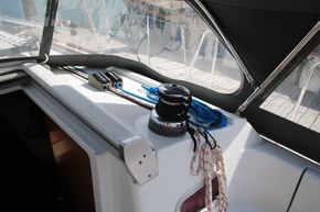 2010 Beneteau Oceanis 34 8