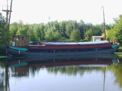 Classic Hagenaar for Comfortable Inland Cruising