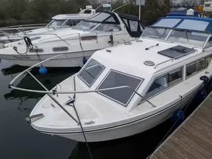 1997 Viking 26 Wide Beam