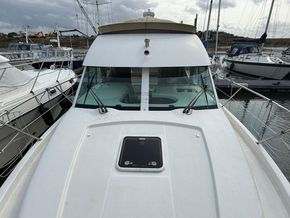 Jeanneau Prestige 32 Flybridge Extended Swim Platform - Coachroof/Wheelhouse