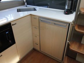Princess V40  - Galley