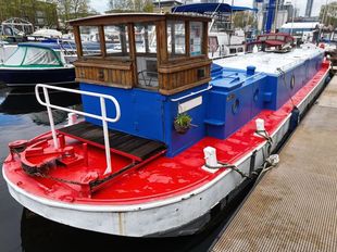 1959 Barge 15m with London mooring