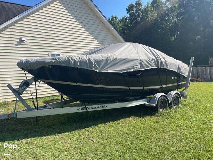 2016 Regal 22 fasdeck