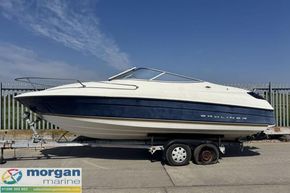 Bayliner 2252 - side