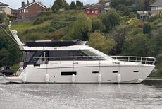 2012 Sealine F42 w/ Twin Volvo Penta IPS-600 2x 435HP Diesels