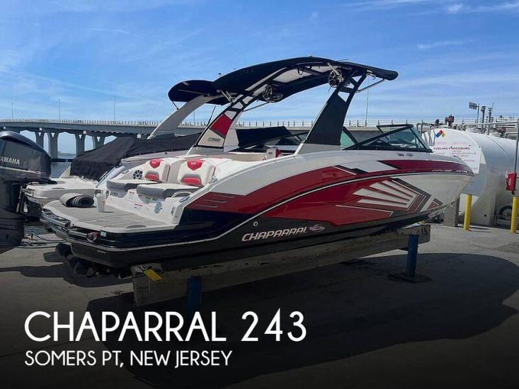 2017 Chaparral 243 vrx