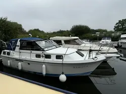 1985 Carver 2807 Riviera