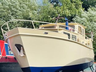 Anki - 35ft x 10ft steel Dutch Cruiser