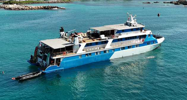 148' Cat Cruise Ship