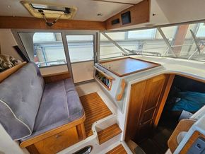 Nimbus 370 Commander  - Interior