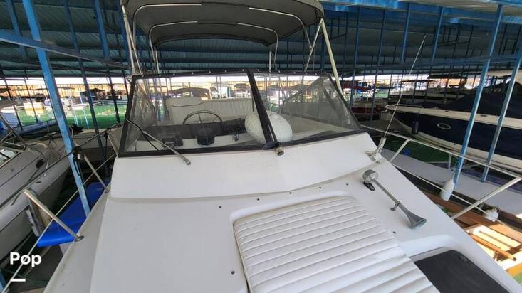 1989 Carver 3297 mariner