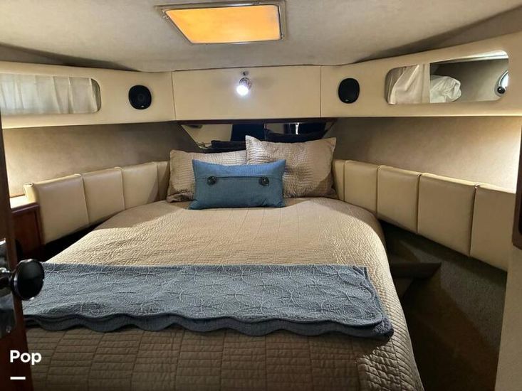 1994 Bayliner 3888 motor yacht