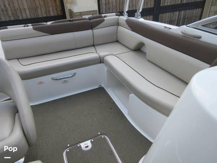 2014 Bayliner 215 deck boat