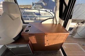 Merry-Fisher-895 -offshore-galley-top