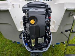 Pro Catch 540C  - Engine
