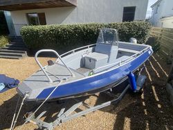 Motor ( outboard ) boat with Trailer