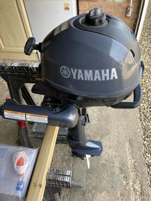Yamaha F2.5 outboard motor