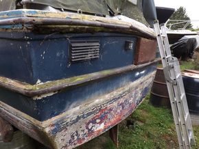 Eastwood 24 GRP Cabin Cruiser - Stern