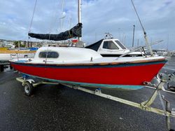 Westerly Nimrod 18' trailer sailer