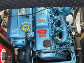 Beneteau Antares 7 Inboard diesel engine - low hours - Engine