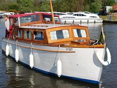 1949 Classic Motor Cruiser 