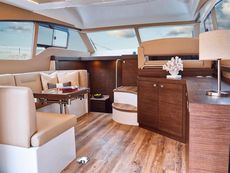 2025 Rodman Spirit 42 Flybridge