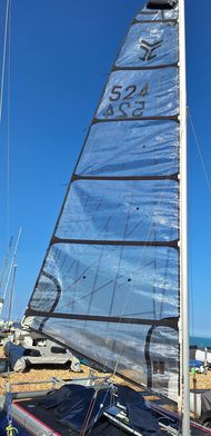 Catapult 524 TI Mast Ready to Sail