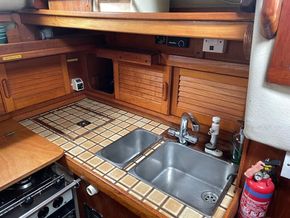 Westerly Oceanranger 38  - Galley