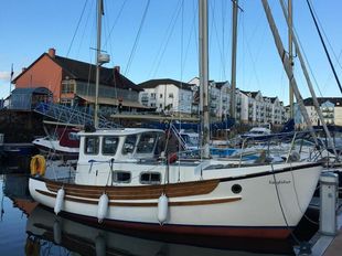 FISHER 25 MOTORSAILER, GREAT 4.track of the sea.