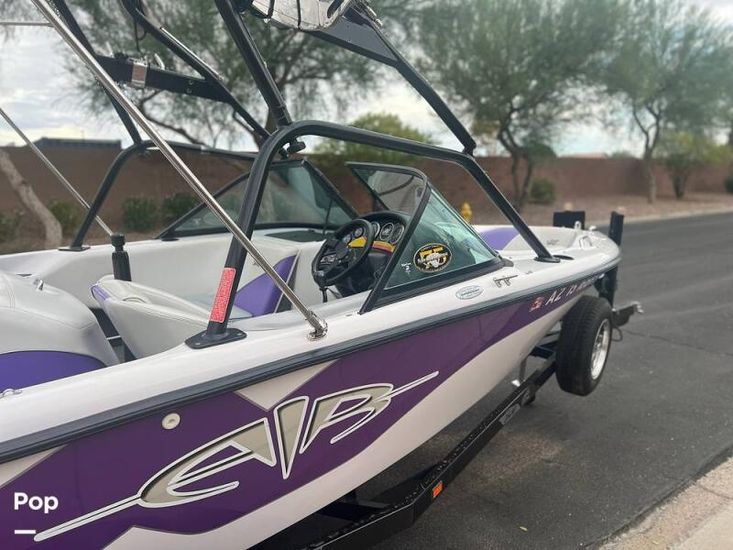 2000 Correct Craft super air nautique 210