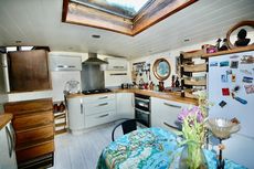 Exceptional Widebeam 65&rsquo;x12&rsquo; Located At Uxbridge Brokerage