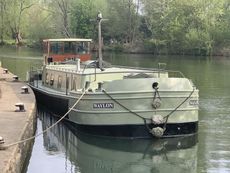 Wonderful "Planet Class" Yorkshire Barge-moored river Thames in Oxford