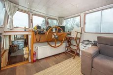 1911 Luxe Motor Dutch Barge