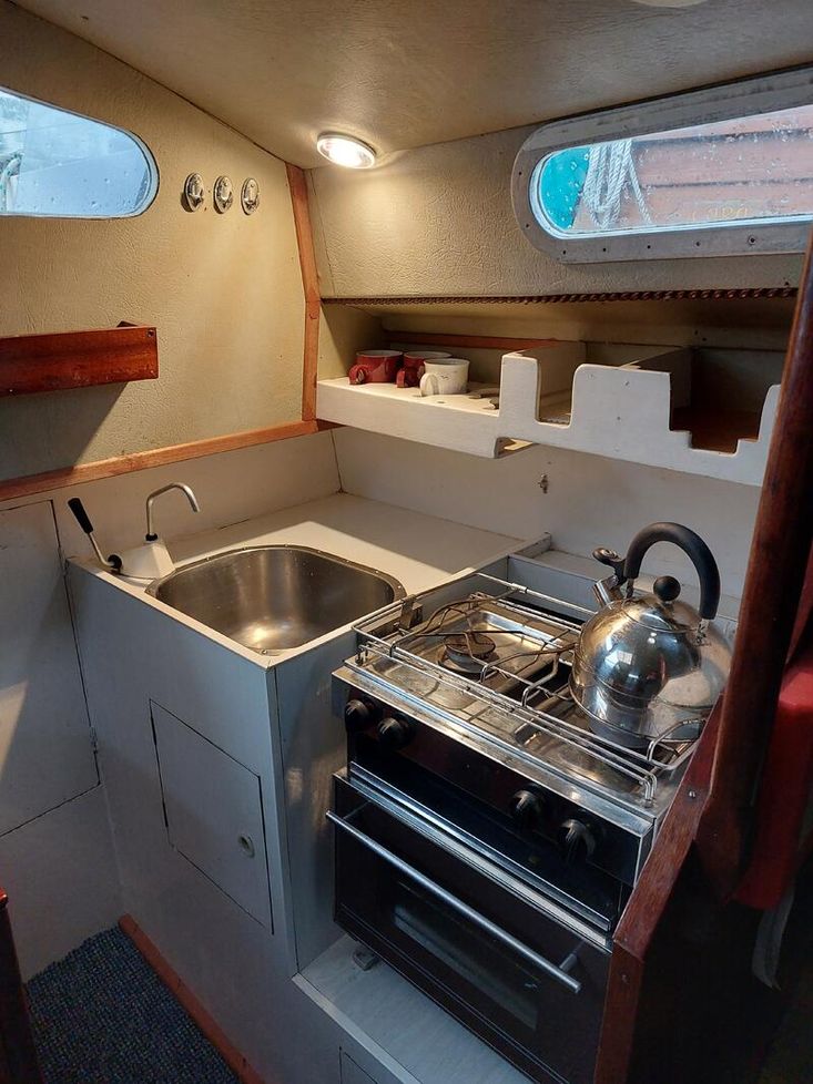 elizabethan yacht for sale uk