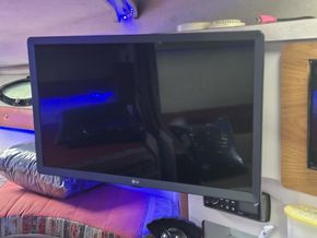 1992 Regal 300 Commodore 17