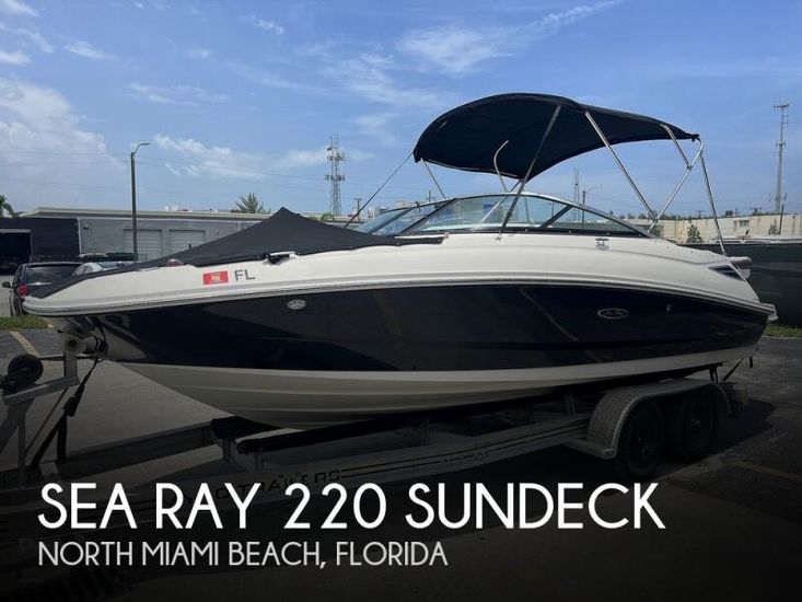 2013 Sea Ray 220 sundeck