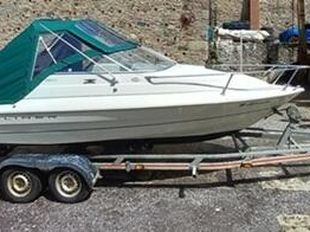 Bayliner Capri (2000)