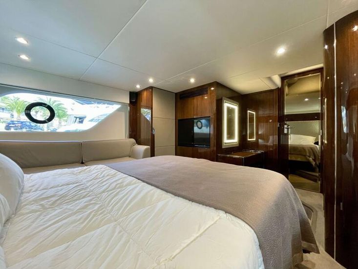 2018 Fairline Squadron 53