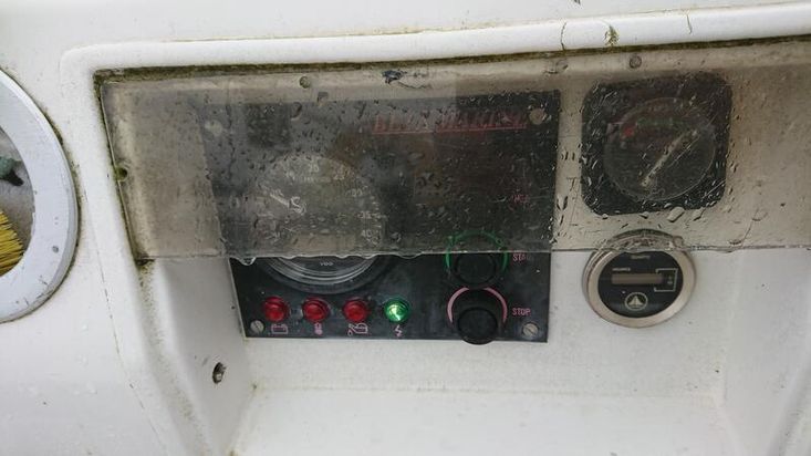 BENETEAU FIRST 32S5, NEW ENGINE,  £24750