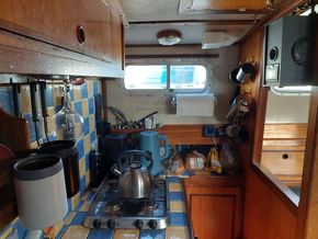 Roamer 36 Bermudan Ketch - Galley