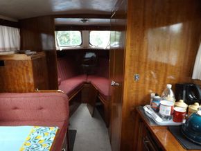Freeman 32 Mk1 Highline - Interior